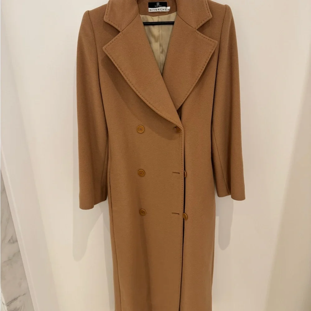 Vintage Givenchy Camel Coat, FR 36 - Picture 3 of 11